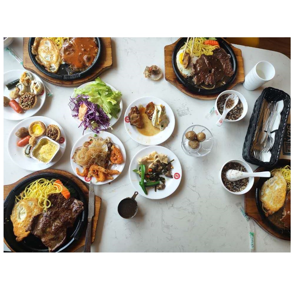 2020年11月3日の社内夕食会。